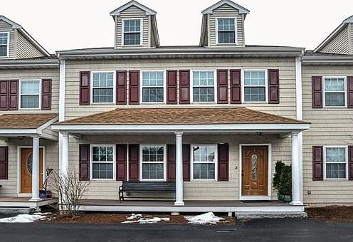 1st image of 20 Pond St Unit 3