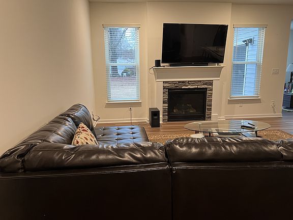 2nd image of 108 Buxton St