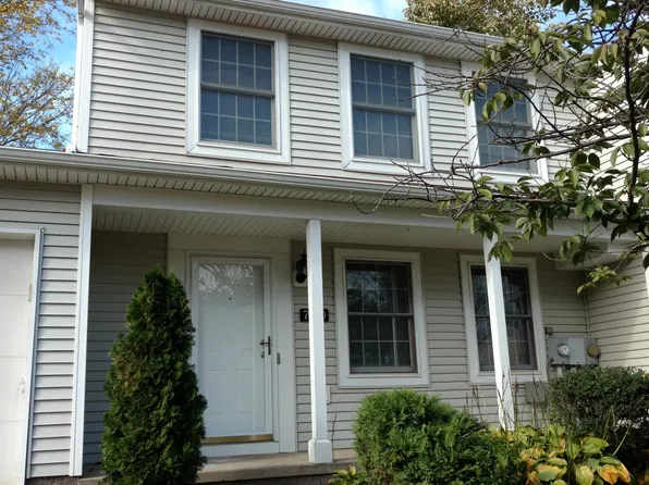 7020 Woodthrush Dr, Painesville, OH 44077