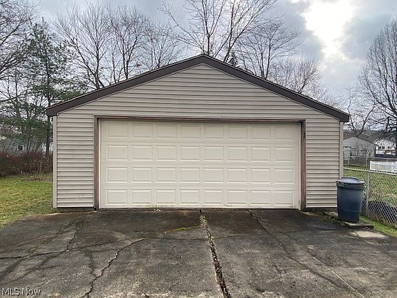 4th image of 2245 Northwest Blvd NW