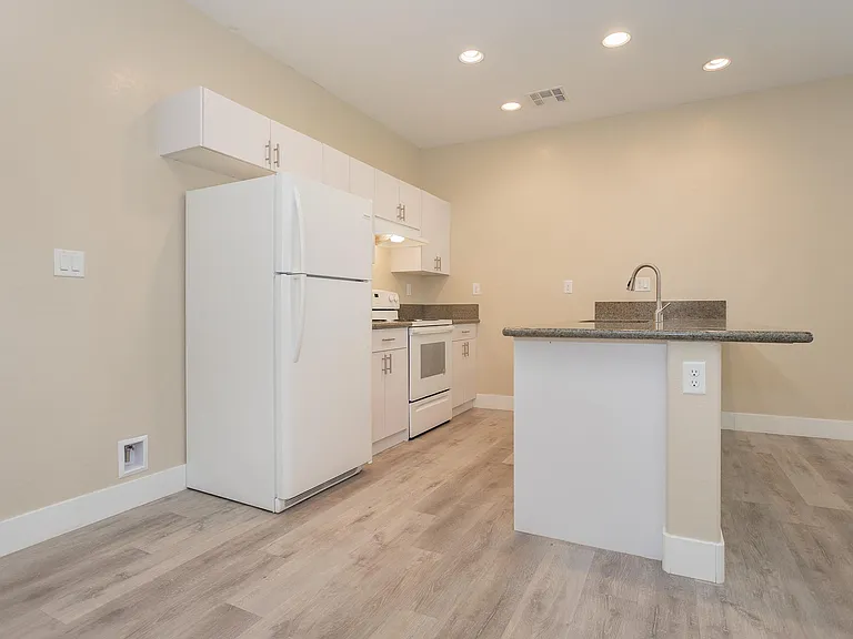 1741 S Dandelion St #2 — Photo 5