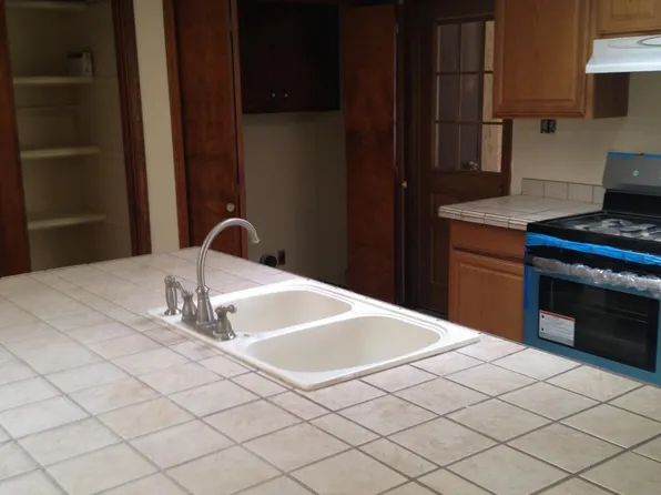 1033 Glendale Dr, Las Cruces, NM 88005