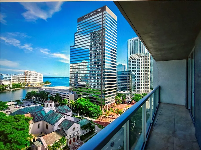 500 Brickell Ave #1600 — Photo 13