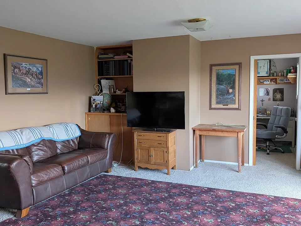 6 Slate Ct #1