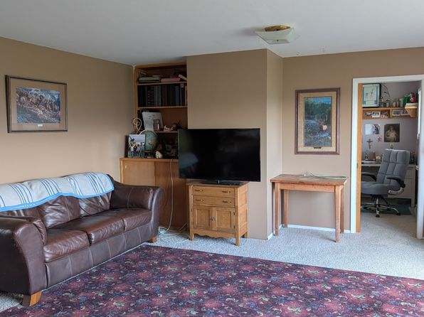 6 Slate Ct #1