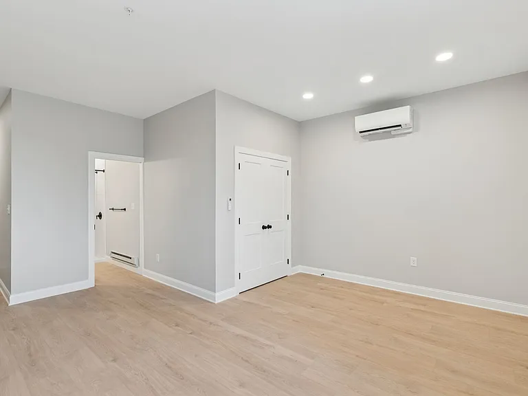 119 Main St — Photo 14
