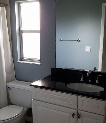 2nd image of 5552 Pernod Dr