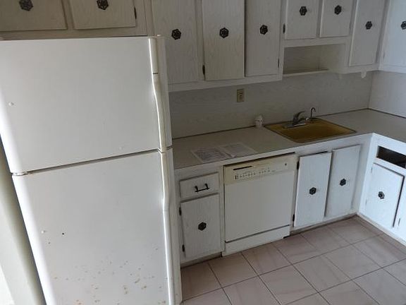 5th image of 18031 Biscayne Blvd APT 1903-3