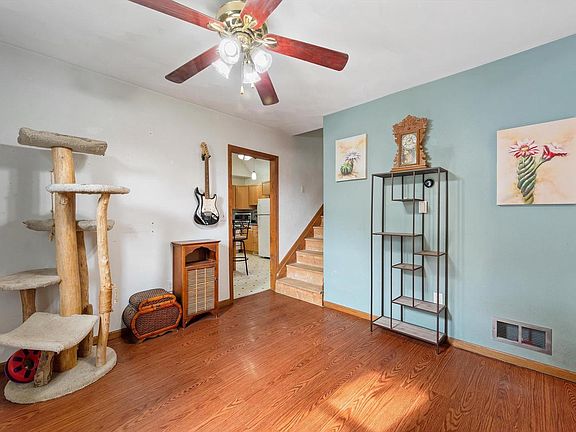 4th image of 1402 Mole AVENUE
