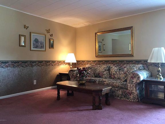 2nd image of 2105 Lake Weir Ave