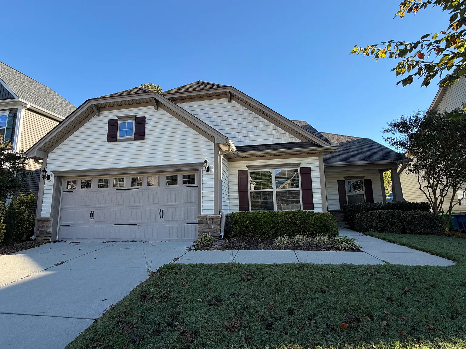 3 bed, 2151 sqft, $2,400 — Photo 1