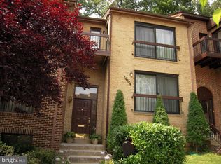 8704 Sheridan Farms Ct, Springfield, VA 22152