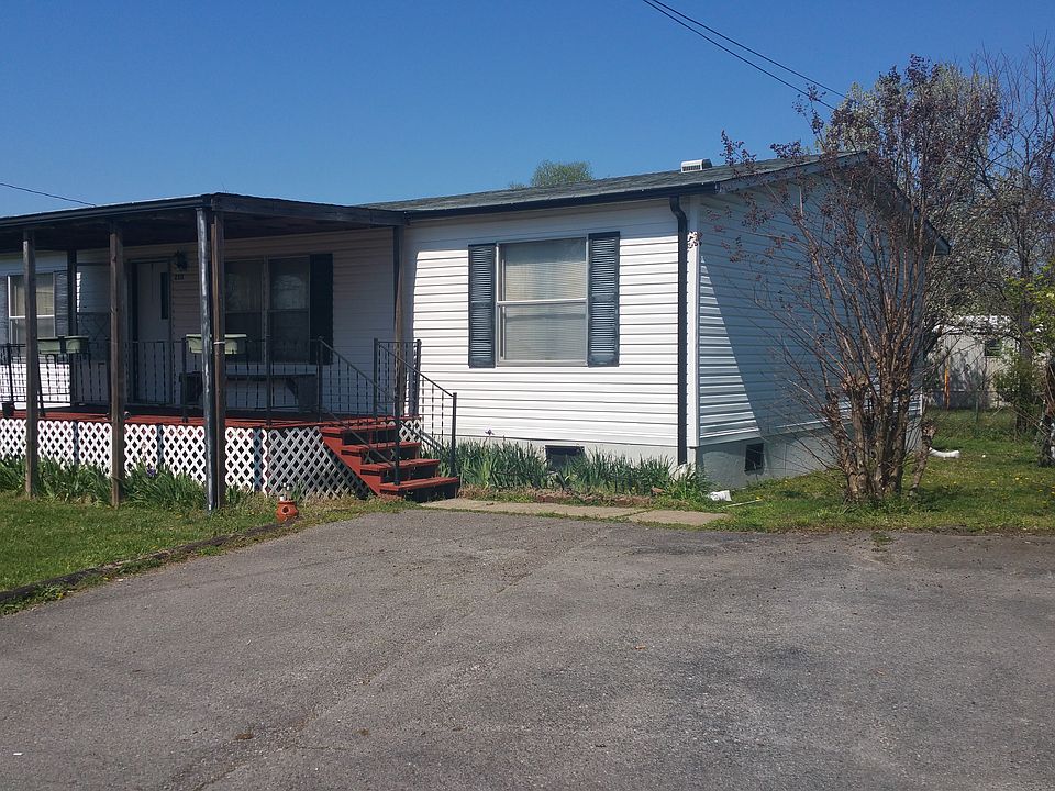 Front of this ready to rent home