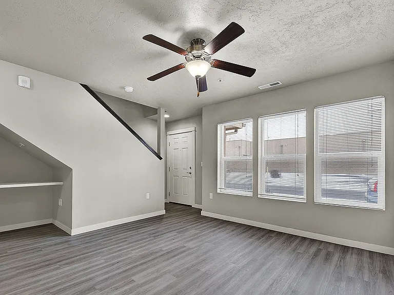 Centerpoint Townhomes — Photo 24
