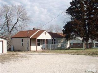 2749 Gravois Rd, Saint Clair, MO 63077