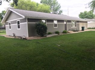 605 Kentucky Ave SW, Orange City, IA 51041