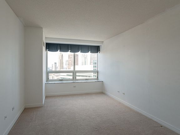 5th image of 512 N McClurg Ct APT 4711