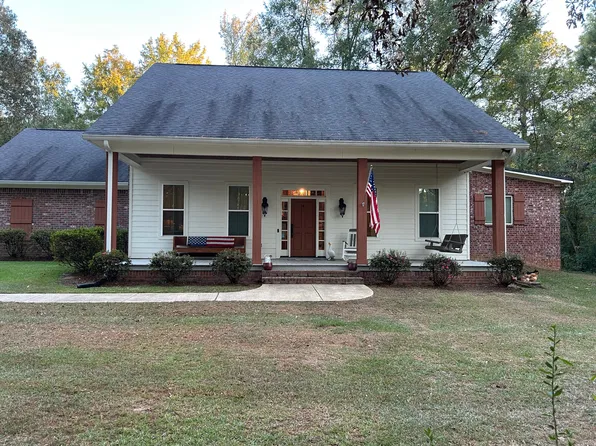 1398 Monterey Rd, Florence, MS 39073