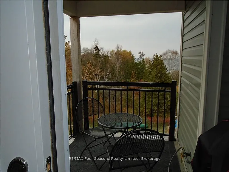 7 Anchorage Cres #301 — Photo 7