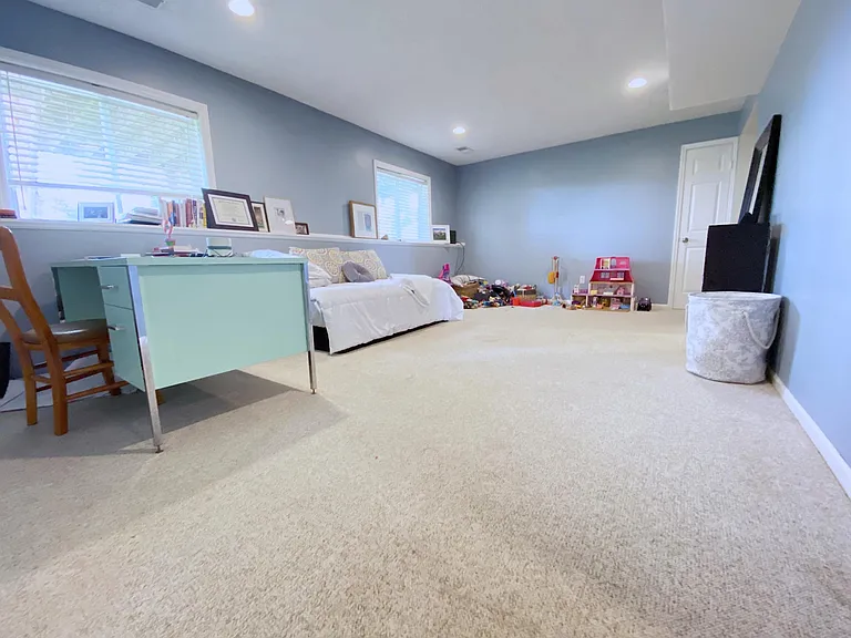 1418 Manton St NE — Photo 13