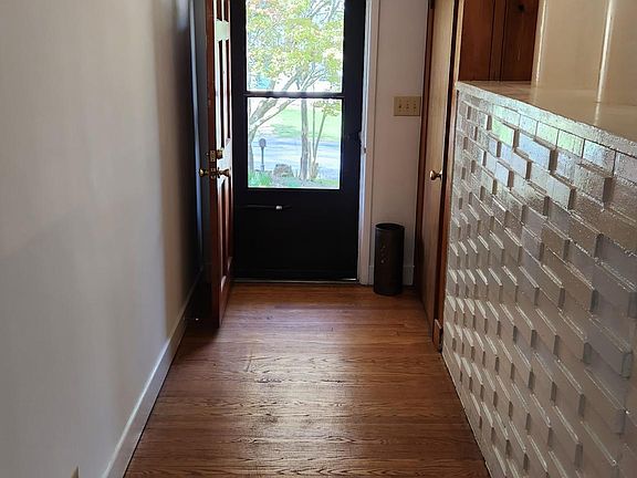2nd image of 2114 N Stoney View Ct