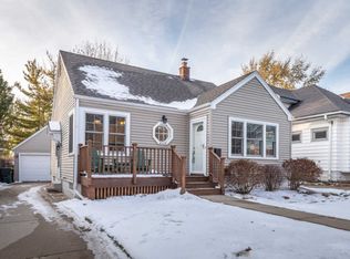 4519 N Sheffield Ave, Shorewood, WI 53211