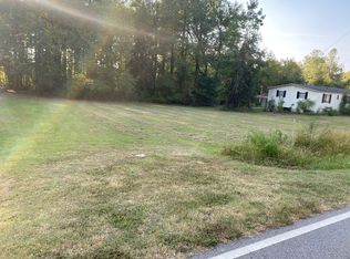 2620 S Halifax Rd, Rocky Mount, NC 27803