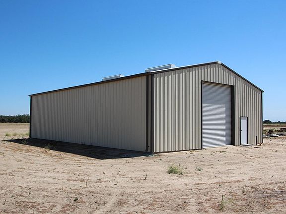 3rd image of 20409 Avenue 18 1/2