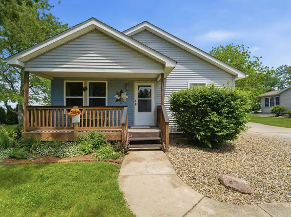 407 E Briar St, Otterbein, IN 47970