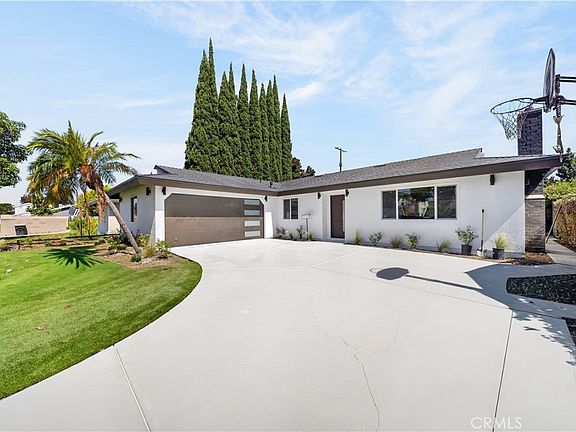 3rd image of 5311 Santa Barbara Ave