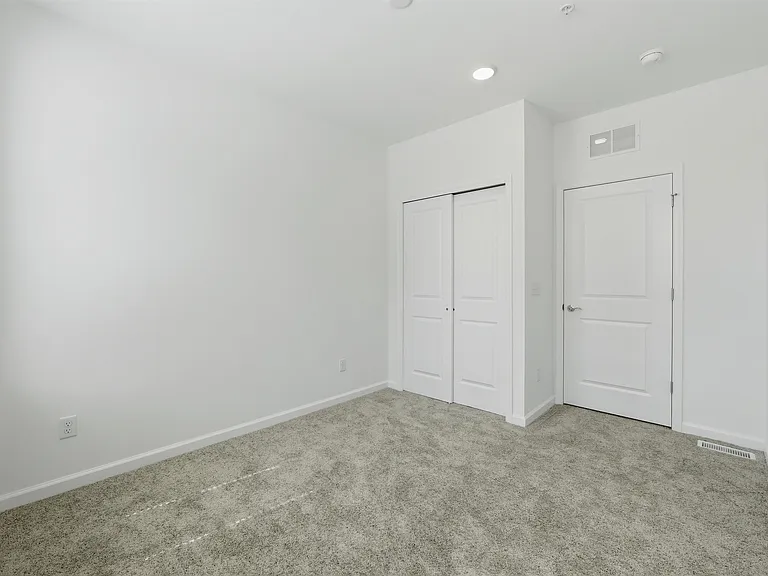 400 Willow Ave #409 — Photo 19