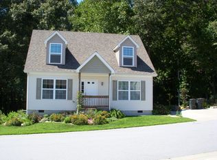 101 W Newberry Dr, Fletcher, NC 28732