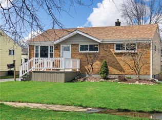 38 Dania Dr, Cheektowaga, NY 14225