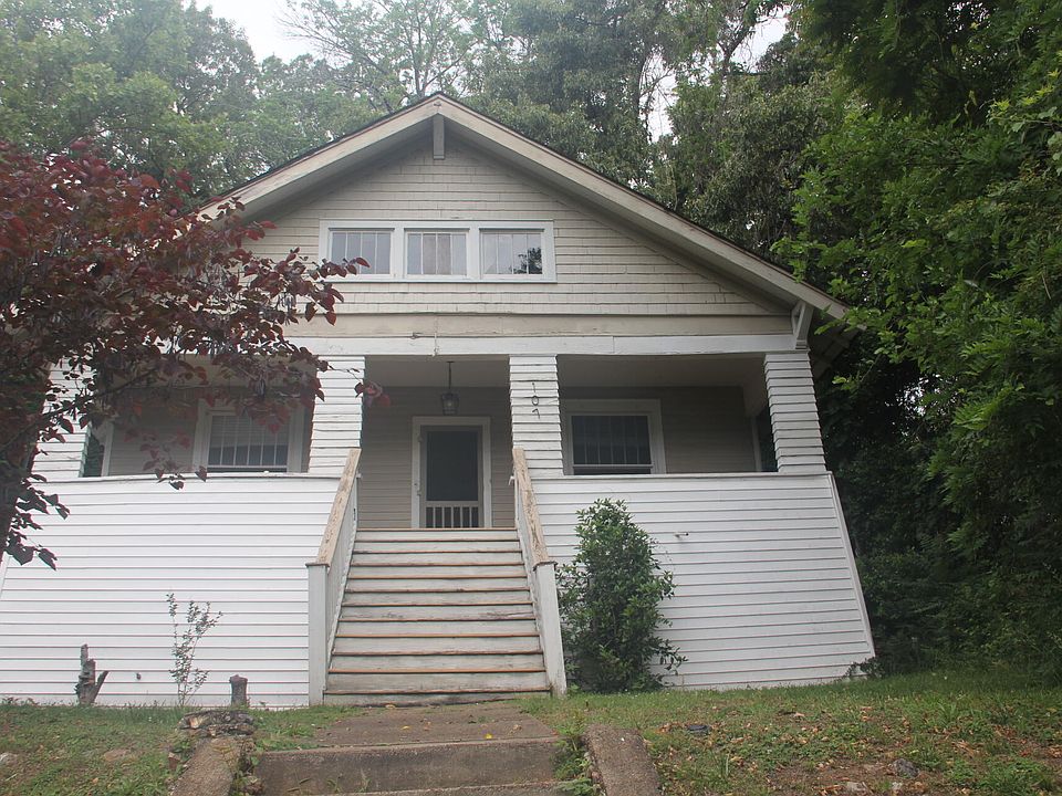 1st image of 107 S Seminole Dr