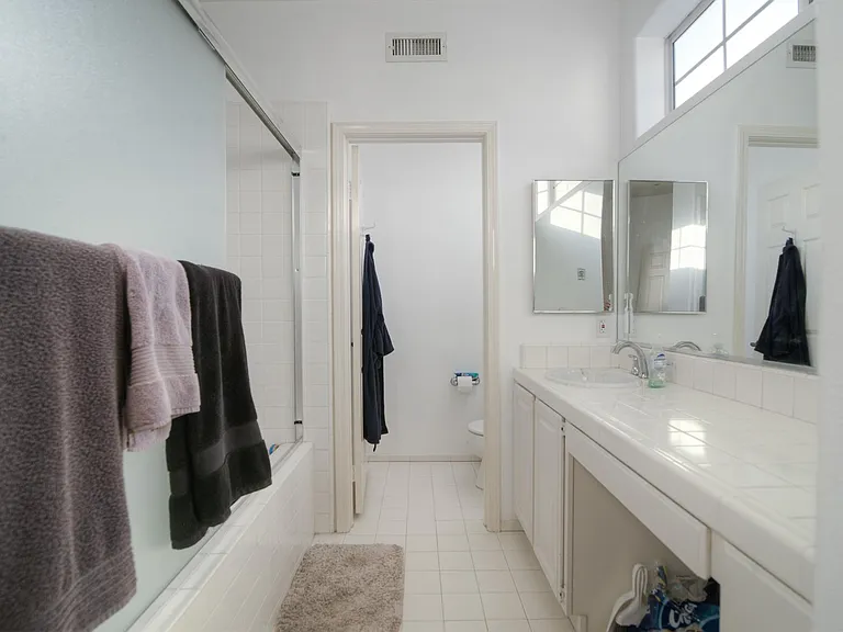 2nd Bathroom