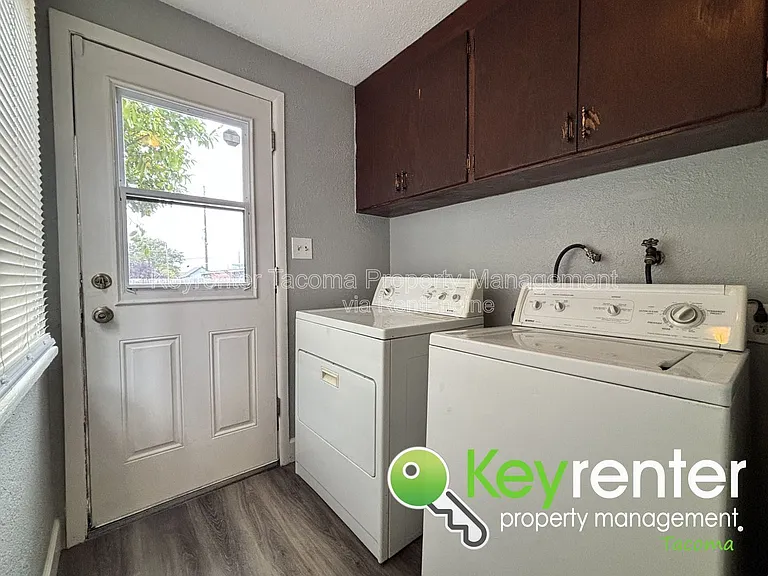 7220 S Warner St — Photo 6
