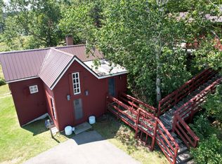 276 Harbor Rd, Swans Island, ME 04685