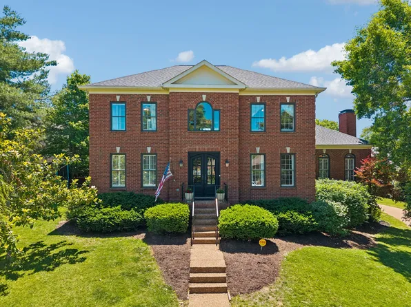 911 Riverbend Rd, Nashville, TN 37221