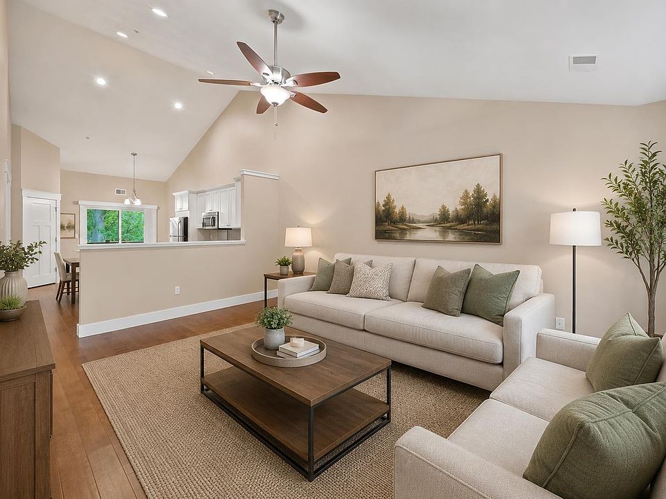 1st image of 429 Munson Pl APT 9