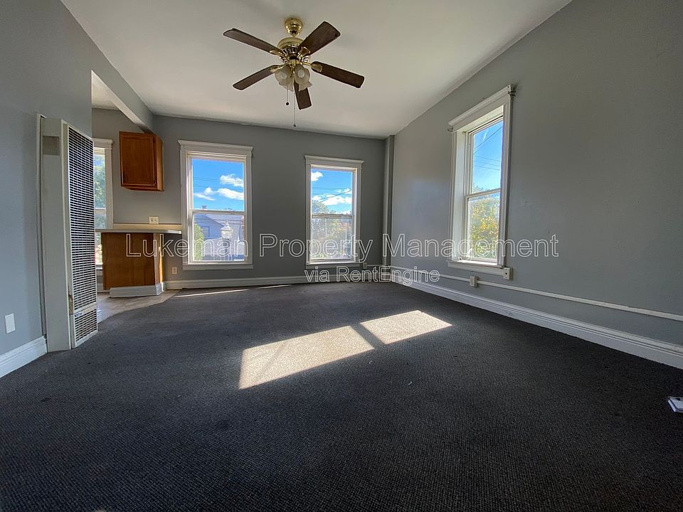 1st image of 1502-1506 S Burdick St #1504