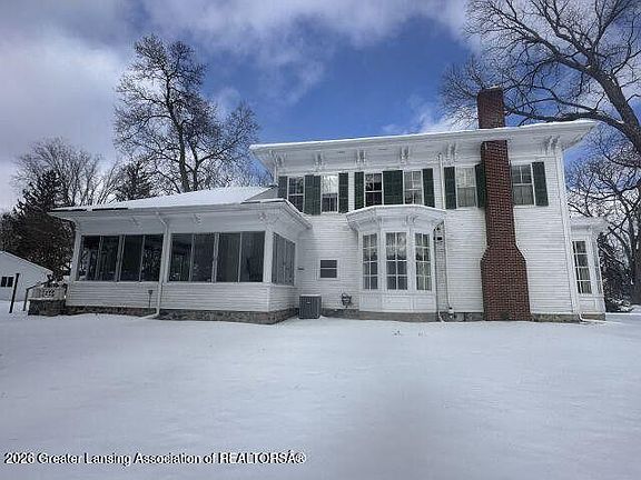 3rd image of 1912 4th St