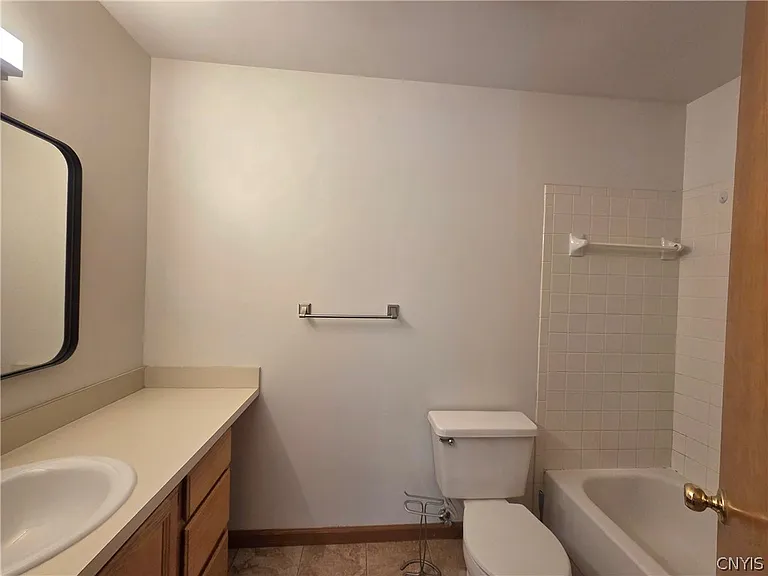 1208 Greymoor Way — Photo 10