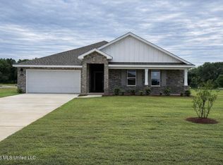 216 Magnolia Farms Dr, Lucedale, MS 39452