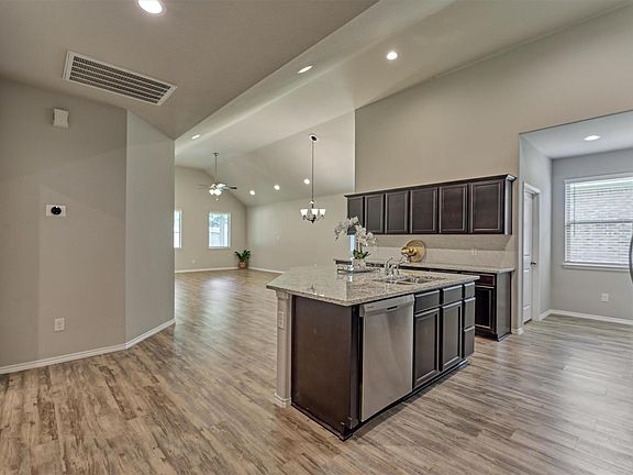 5th image of 14114 Silver Falls Ct