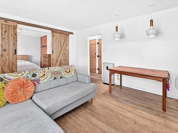 5th image of 11637 87th St NW