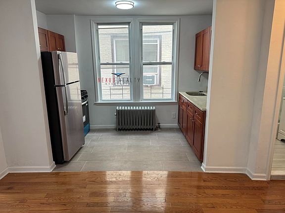 4th image of 23-54 31st St #2