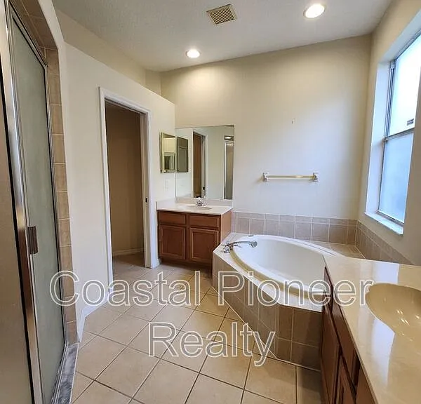 11614 Whiterook Ct — Photo 35