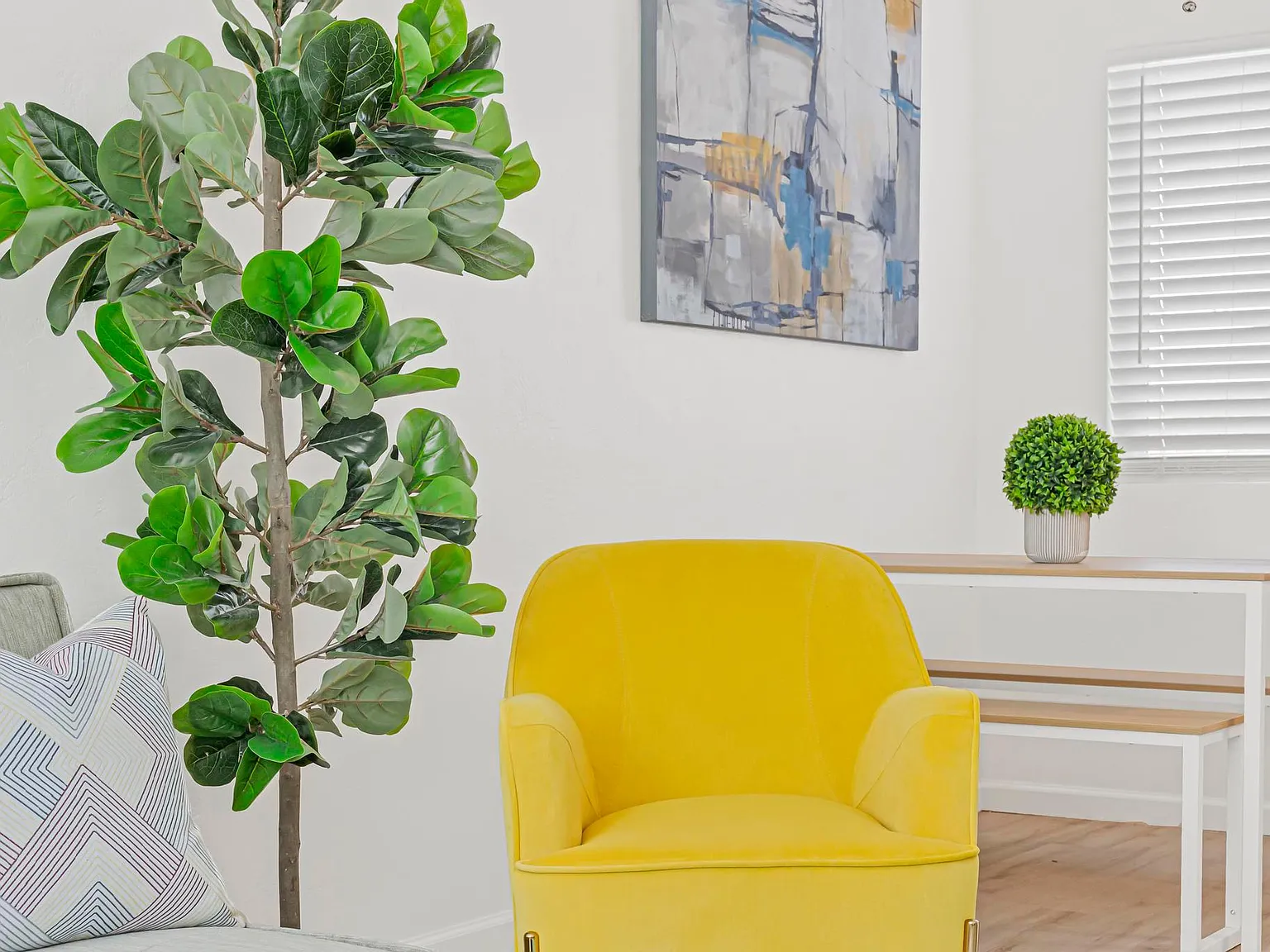 1 bed, 750 sqft, $2,399 — Photo 3
