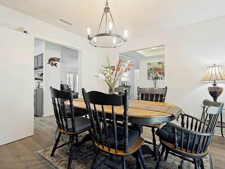 106 E Apollo Rd — Photo 8