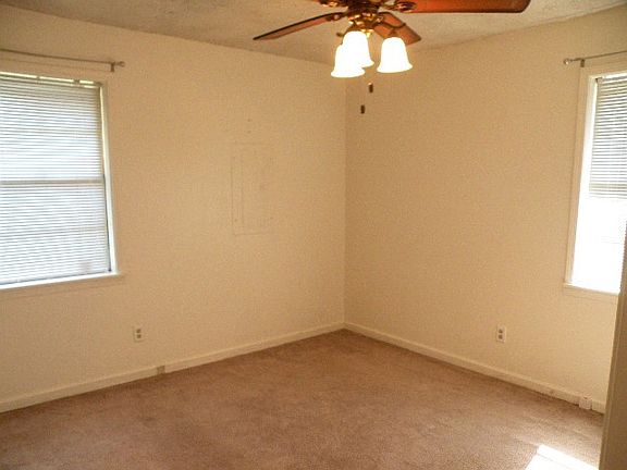 5th image of 1216 Hornbrook St